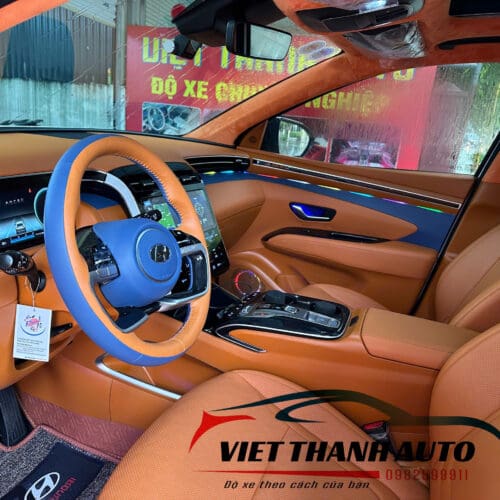 z6369193920011_849c7f0e173e056f20f0cbd7bf91e94c Hyundai Tucson "Bùng Nổ" Cá Tính Với Nội Thất Cam Phối Xanh Cobalt Độc Đáo Tại Việt Thanh Auto