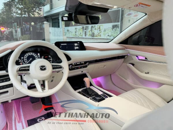 Mazda 3 "Lột Xác" Sang Trọng Với Nội Thất Đỏ Trắng Kem Đẳng Cấp Tại Việt Thanh Auto