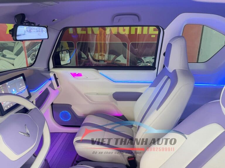 NỘI THẤT VF3 – PHONG CÁCH TRẮNG TÍM CỰC CHẤT